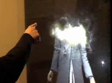 interactive 3D projection with gesture movement