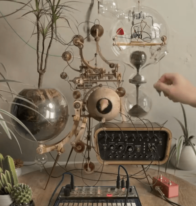 Kinetic music